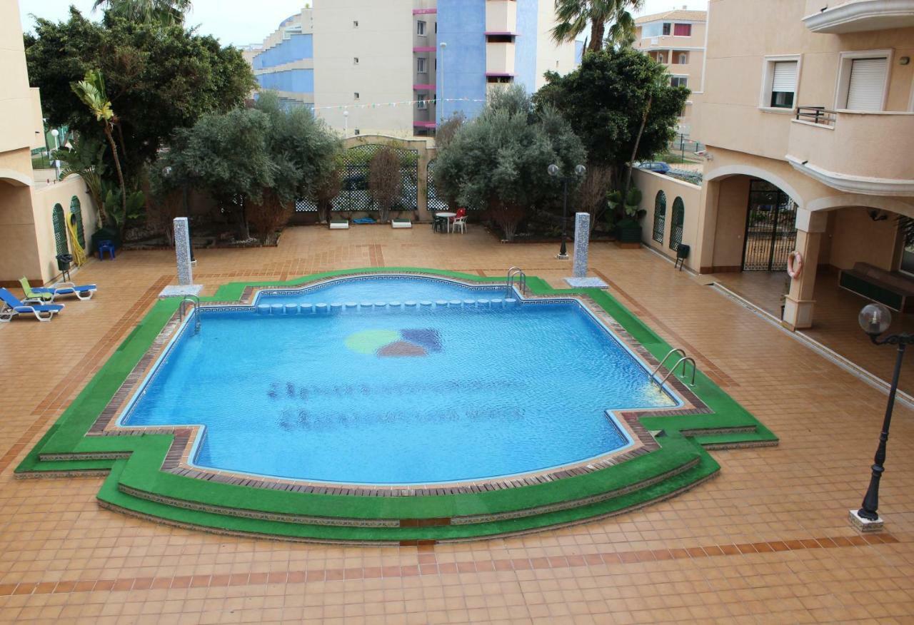 Katy Apartments Ориуэла Экстерьер фото