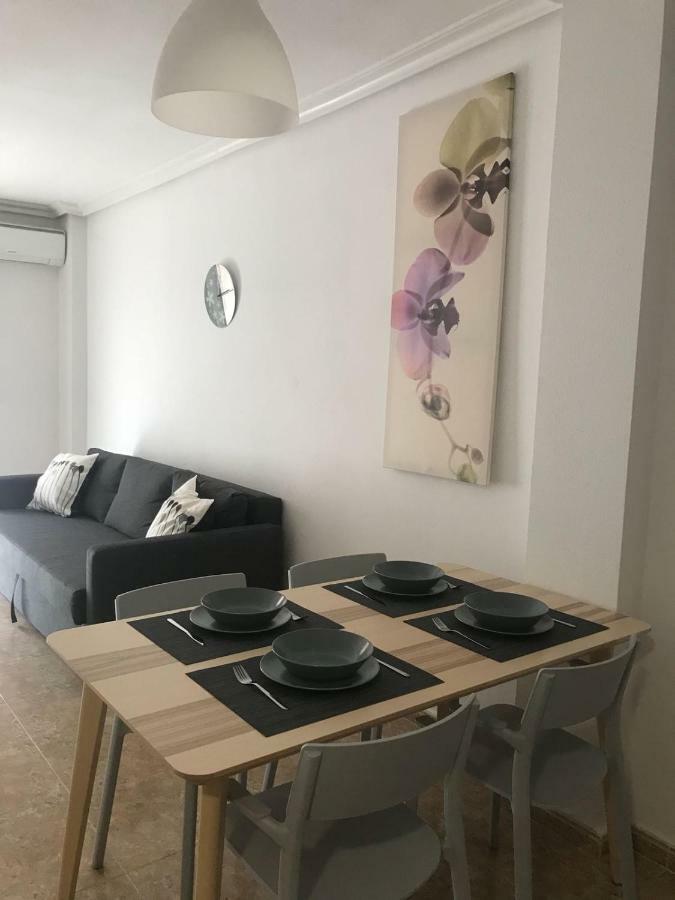Katy Apartments Ориуэла Экстерьер фото